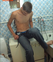 Ton Alone5 5b2fb4928b154.jpg