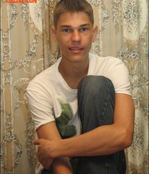 Ton Alone5 5b2fb61b8dc5f.jpg