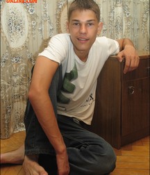 Ton Alone5 5b2fb6283a41a.jpg