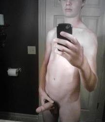 Mirror Selfies 01 57d87892090e0.jpg