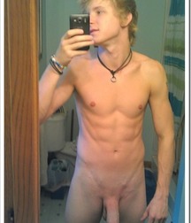 Mirror Selfies 03 57d89eb920468.jpg