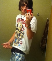 Mirror Selfies 06 57da049fd530a.jpg