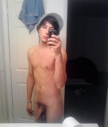 Mirror Selfies 07 57da04d3f1e85.jpg