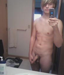Mirror Selfies 07 57da04df8ac72.jpg