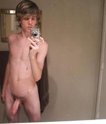 Mirror Selfies 07 57da04e02af8f.jpg