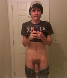 Mirror Selfies 09 57deab82d9ef1.jpg