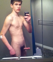 Mirror Selfies 15 584e2d677330e.jpg