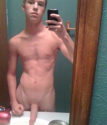 Mirror Selfies 15 584e2da926a43.jpg