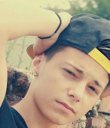 KIM 59bec425d888d.jpeg