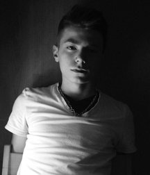 KIM 59bec43ca5938.jpg