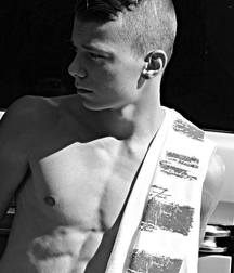 KIM 59bec4779925f.jpg