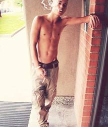 KIM 59bec4a0c3a89.jpg