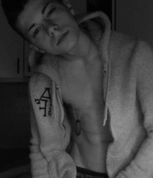 KIM 59bec4af42c92.jpg