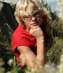 Vova [in the garden] 57dd51c4716cc.jpg