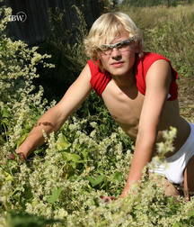 Vova [in the garden] 57dd51d68d6df.jpg