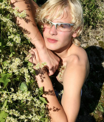 Vova [in the garden] 57dd51ec3ea04.jpg