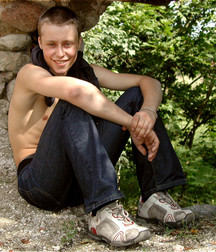 Pol - boy worth to remember 57e9774ee9679.jpg