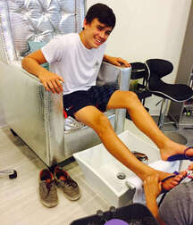 HAYES GRIER (Youtuber, TikTok) feet shirtless boxers bulge 5f3ebfc248922.jpg