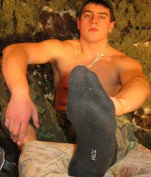 Boys in socks 5a9f0997ea18e.jpg
