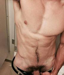 Olor a pata, pene y sobaco 5b129f86b48b0.jpg
