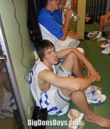 Frat boys 5b7337e2599b7.jpg