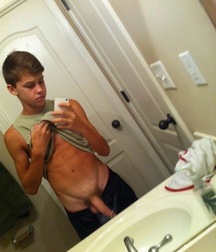 Mirror Selfies Gay Tube 608e2fc41d992.jpg