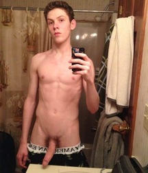 Mirror Selfies Gay Tube 608e3004dffdb.jpg