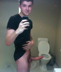 Mirror Selfies Gay Tube 608e30403b316.jpg