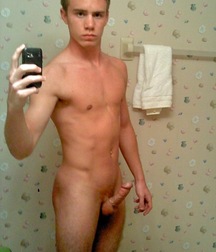 Mirror Selfies Gay Tube 608e305d7a17c.jpg