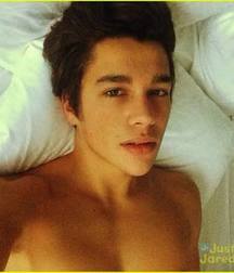 Mahone shirtless 593411f99ff8d.jpg