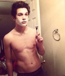 Mahone shirtless 59341201d6dcd.jpg