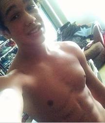 Mahone shirtless 593412064ee2c.jpg