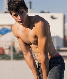Ron Levi Hot Gay Tube 604570a705521.jpg