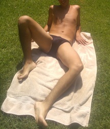 Reupload- me 59caf3d820208.jpg