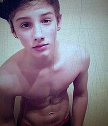 random cute lads 56b535fcc4989.jpg