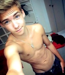 boy self 4 56d61883460f5.jpg