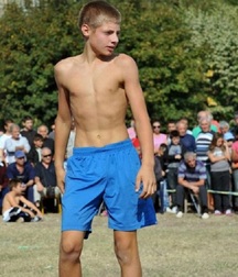 Cute teens 5daf530f29643.jpg