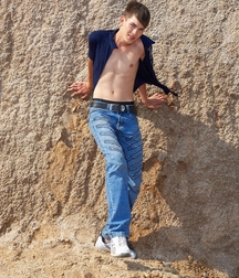 Skinny Jeans 5dd449189b82b.jpg