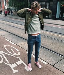 Skinny Jeans 5dd4491f2a071.jpg