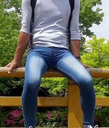 Skinny Jeans 5dd4492079679.jpg