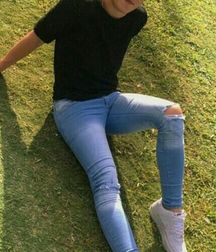 Skinny Jeans 5dd4492cd64e9.jpg