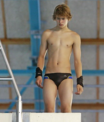 Speedos and more 5dd6c1317f9ba.jpg