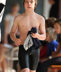 Swimmers and Divers 5dfa57a424fe8.jpg