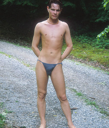 Belly and Bodies no porn  just hot guys 5e725eab8ad6b.jpg
