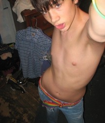 Mid Sept gay boys no porn 5f64f67d24d4b.jpg