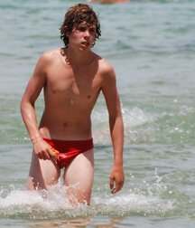 Mid Sept gay boys no porn 5f64f6bd3afee.jpg