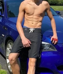 Beach Selfie Shirtless Gay Boys and Boy Bulges 62b604ee89757.jpg