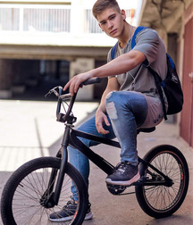 Tight Jeans 2 5a4d7350c213e.jpg