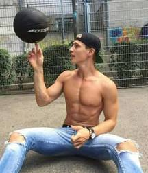 Tight Jeans 4 5a4d746280722.jpg