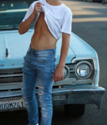 Tight Jeans 1 5a4f3d0fd3b14.png